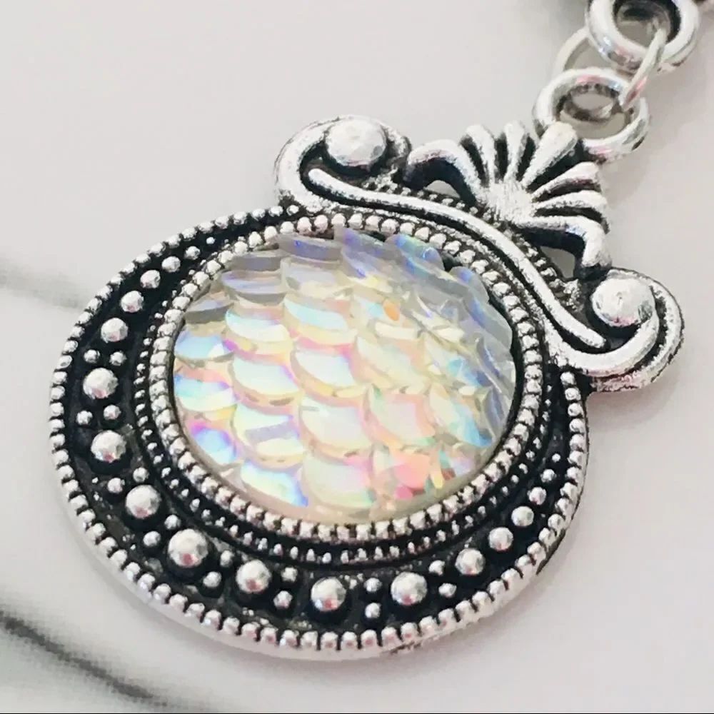 Iridescent Silver White Mermaid Silver Tone Necklace NWT